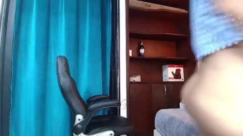 Nicolle  online show from February 11, 11:32 am