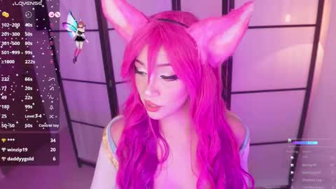 Snapshot of angel_rouse_1 chatting on November 18, 3:56 am Angel online show from November 18, 3:56 am