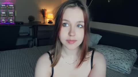 Snapshot of angel_to_burn chatting on October 20, 8:37 am SofiaSofi online show from October 20, 8:37 am