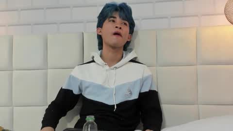 Angel  online show from November 28, 9:50 pm