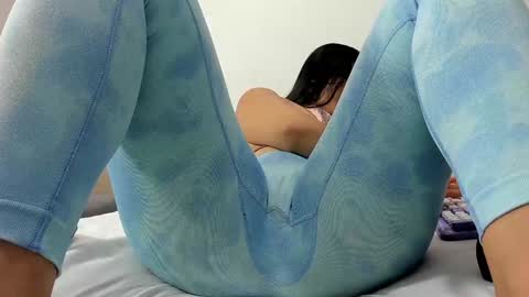 Angela online show from January 27, 2:46 pm