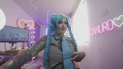 angelacianuro_ online show from December 8, 8:58 pm