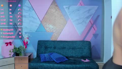 Angela online show from March 6, 9:47 am