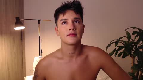 Angel online show from December 4, 12:41 am