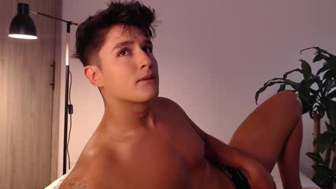 Angel online show from December 13, 8:26 pm