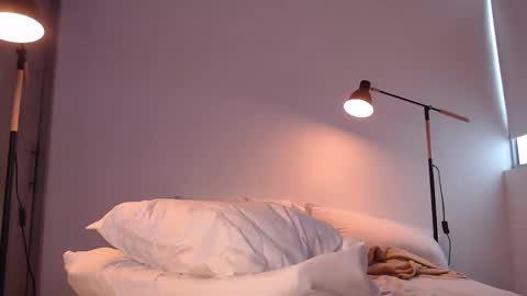 Angel online show from March 5, 9:48 pm