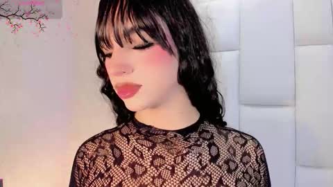 angeles_bust online show from November 30, 8:24 pm