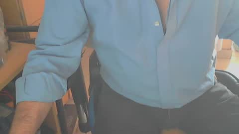 Snapshot of angelgarcia269 chatting on December 7, 12:56 pm angelgarcia269 online show from December 7, 12:56 pm