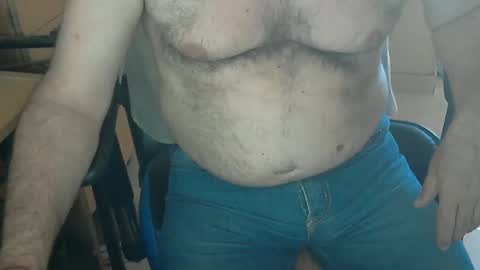 Snapshot of angelgarcia269 chatting on December 17, 6:31 pm angelgarcia269 online show from December 17, 6:31 pm