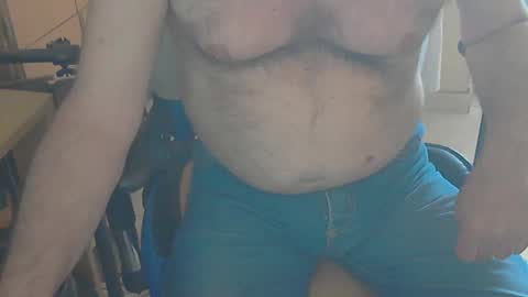 Snapshot of angelgarcia269 chatting on December 21, 2:26 pm angelgarcia269 online show from December 21, 2:26 pm