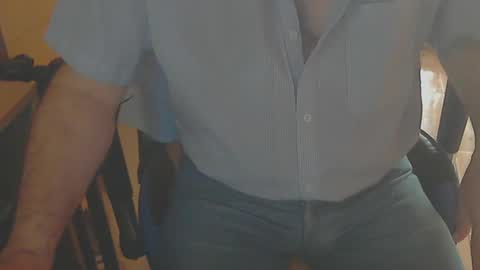 Snapshot of angelgarcia269 chatting on February 15, 11:17 am angelgarcia269 online show from February 15, 11:17 am