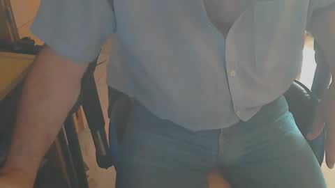 Snapshot of angelgarcia269 chatting on February 16, 2:54 pm angelgarcia269 online show from February 16, 2:54 pm