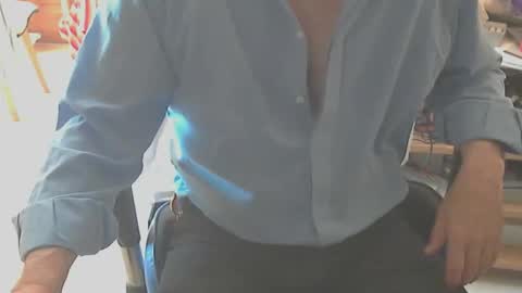 Snapshot of angelgarcia269 chatting on October 5, 1:42 pm angelgarcia269 online show from October 5, 1:42 pm