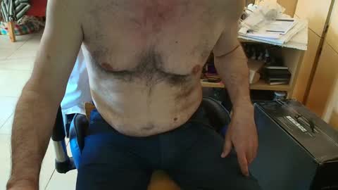 Snapshot of angelgarcia269 chatting on November 11, 12:05 pm angelgarcia269 online show from November 11, 12:05 pm