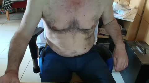 Snapshot of angelgarcia269 chatting on November 16, 12:00 pm angelgarcia269 online show from November 16, 12:00 pm