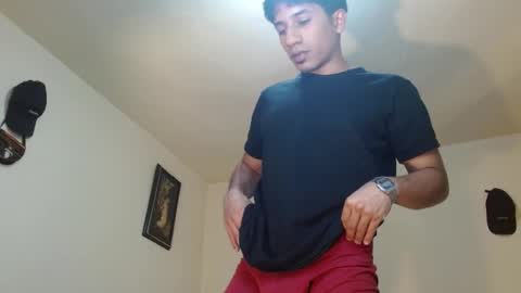 Snapshot of angelhil chatting on February 20, 8:17 am Angel of littlebandido online show from February 20, 8:17 am