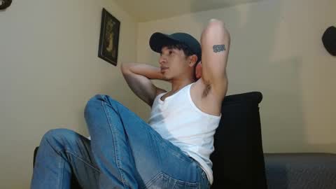 Snapshot of angelhil chatting on February 26, 3:32 am Angel of littlebandido online show from February 26, 3:32 am