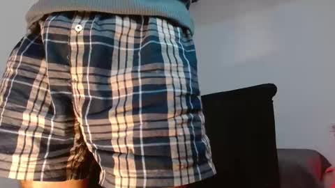 Snapshot of angelhil chatting on October 15, 2:33 am Angel of littlebandido online show from October 15, 2:33 am