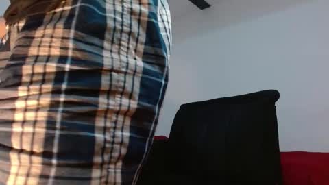 Snapshot of angelhil chatting on October 25, 2:30 am Angel of littlebandido online show from October 25, 2:30 am