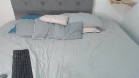 Snapshot of angelica_bouvier chatting on February 15, 6:01 pm C A L L M E A N G E L online show from February 15, 6:01 pm