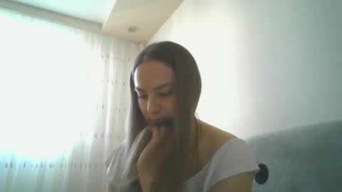 Snapshot of angelina_26 chatting on October 29, 9:44 am Angelina 26 online show from October 29, 9:44 am
