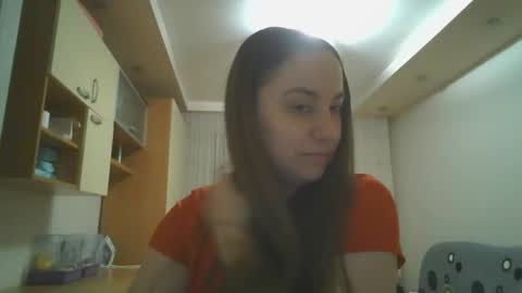 Snapshot of angelina_26 chatting on November 14, 10:29 pm Angelina 26 online show from November 14, 10:29 pm