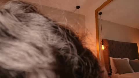 Snapshot of angelinarosss_ chatting on March 6, 11:31 pm online show from March 6, 11:31 pm