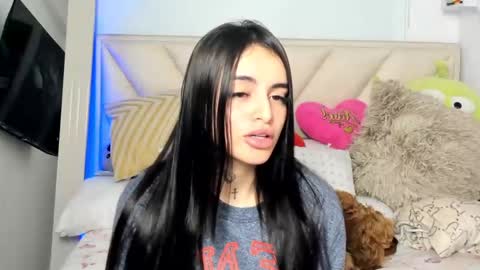 Snapshot of angeline__smith chatting on February 28, 10:09 am Angeline Smith online show from February 28, 10:09 am