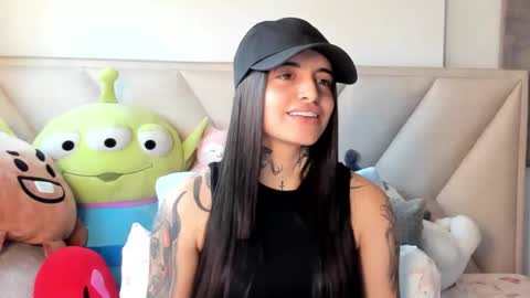 Snapshot of angeline__smith chatting on September 14, 7:46 pm Angeline Smith online show from September 14, 7:46 pm