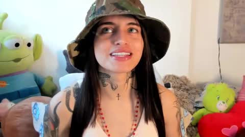 Snapshot of angeline__smith chatting on October 7, 4:48 pm Angeline Smith online show from October 7, 4:48 pm