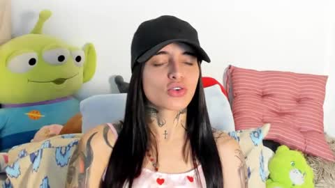 Snapshot of angeline__smith chatting on October 8, 4:59 pm Angeline Smith online show from October 8, 4:59 pm