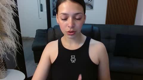 angeline_davies online show from February 26, 12:14 pm