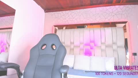 Snapshot of angelineheet chatting on January 8, 4:12 am Angeline Heet online show from January 8, 4:12 am