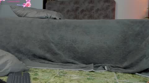 angelinepossy online show from December 7, 1:47 am