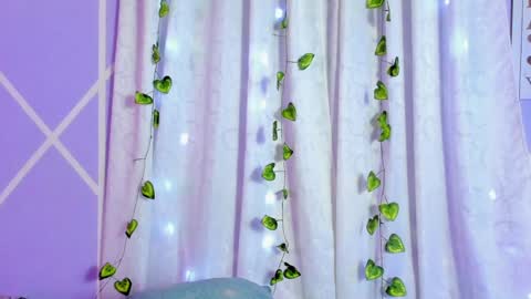 Snapshot of angelique_murphy chatting on January 25, 5:07 am Angelique Murphy online show from January 25, 5:07 am