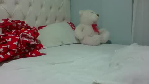 angelkiny online show from November 14, 7:07 am