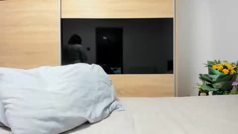 KrystyYo online show from January 24, 5:21 am