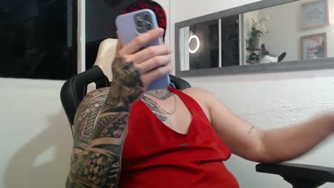 angellatino0 online show from December 11, 4:39 am