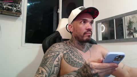 angellatino0 online show from December 18, 9:25 am