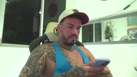 angellatino0 online show from December 29, 9:17 am