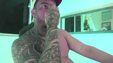 angellatino0 online show from December 31, 9:10 am