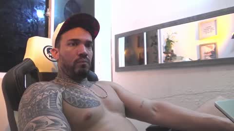 angellatino0 online show from January 4, 2:56 am