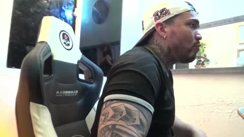 angellatino0 online show from January 5, 2:49 am