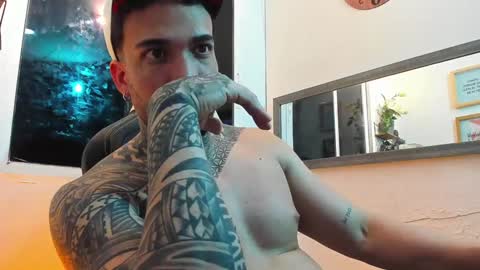 angellatino0 online show from January 21, 4:21 am