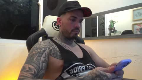 angellatino0 online show from January 28, 7:22 am