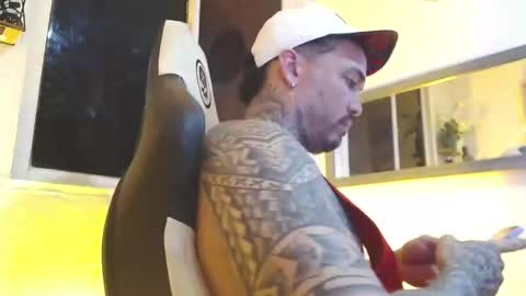 angellatino0 online show from February 21, 7:45 am