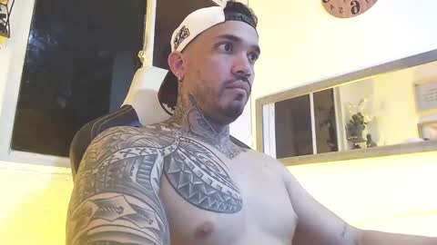 angellatino0 online show from February 23, 5:34 am