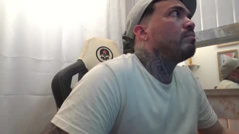 angellatino0 online show from October 9, 7:50 am