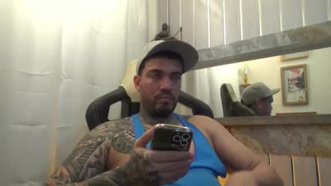 angellatino0 online show from October 17, 7:44 am