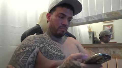 angellatino0 online show from October 23, 6:13 am